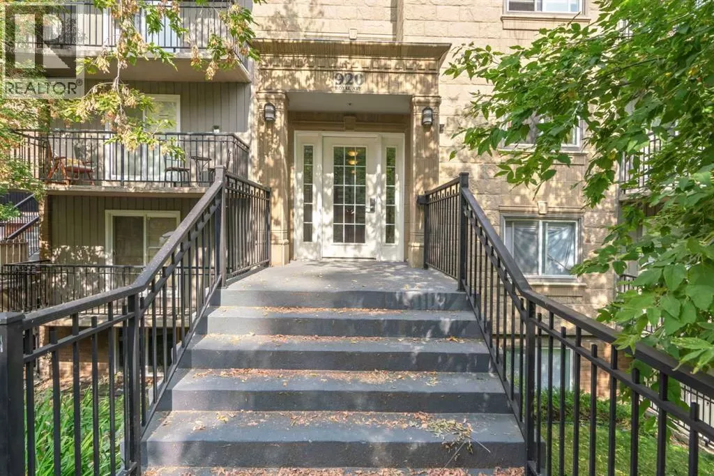 Apartment for rent: 204, 920 Royal Avenue Sw, Calgary, Alberta T2T 0L5