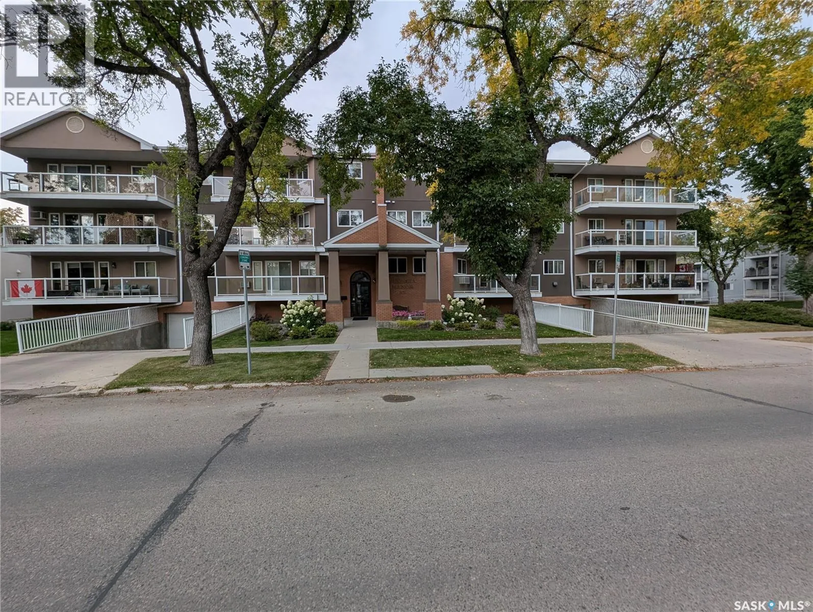 Apartment for rent: 204 921 Main Street, Saskatoon, Saskatchewan S7H 0K5