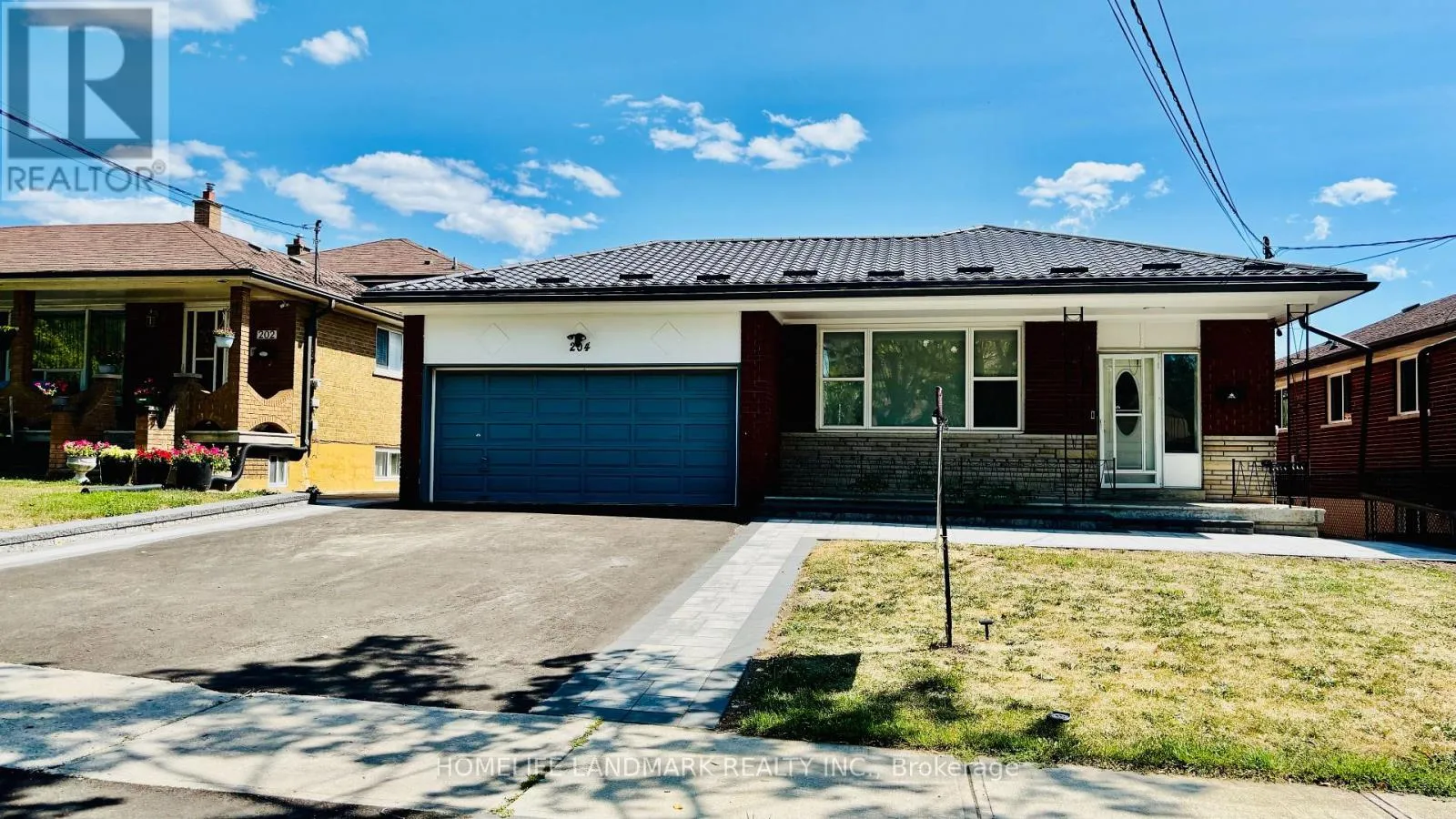 House for rent: 204 Derrydown Road, Toronto, Ontario M3J 1S1