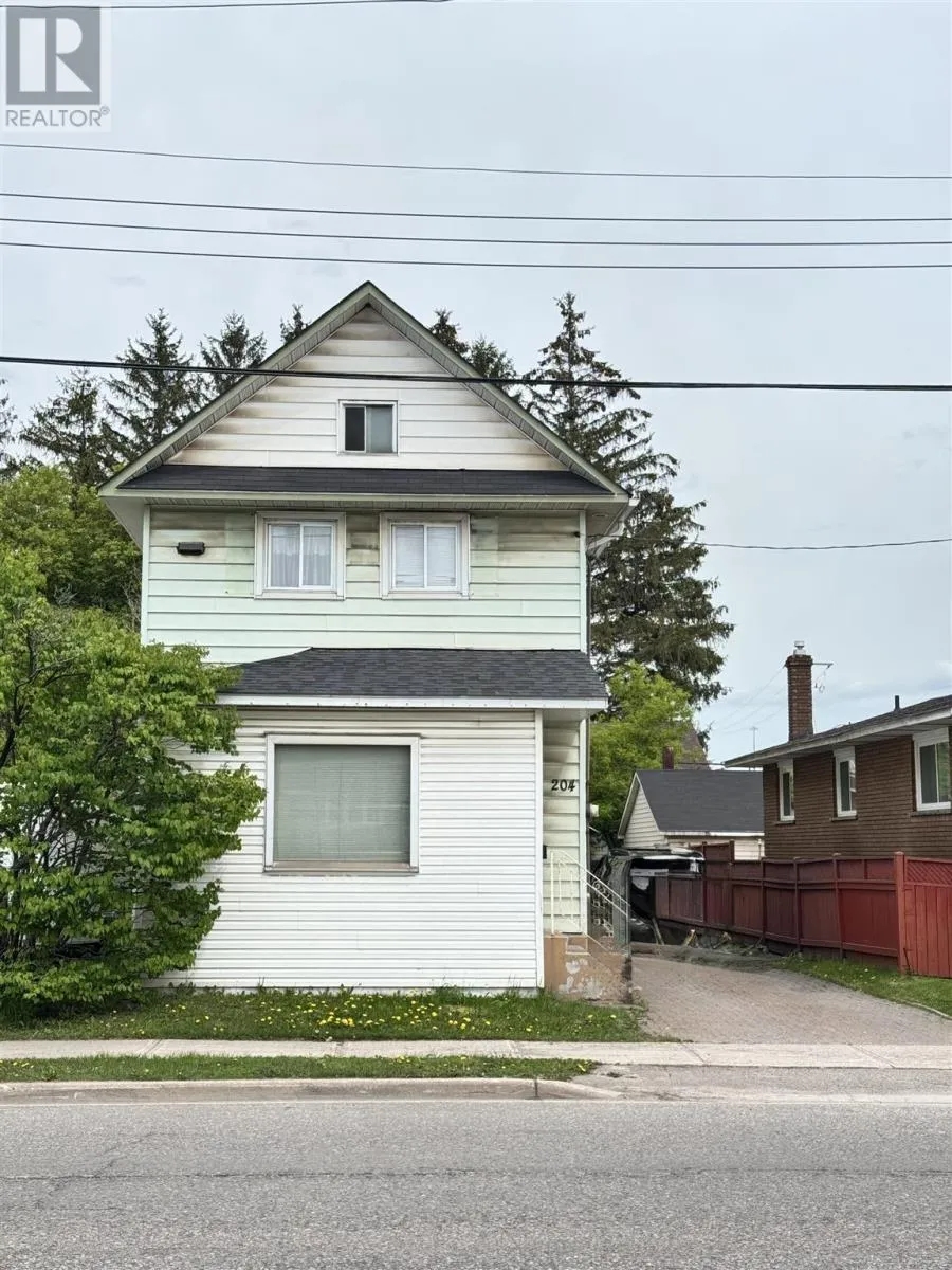 204 Goulais Ave, Sault Ste. Marie, Ontario P6C 4Z8