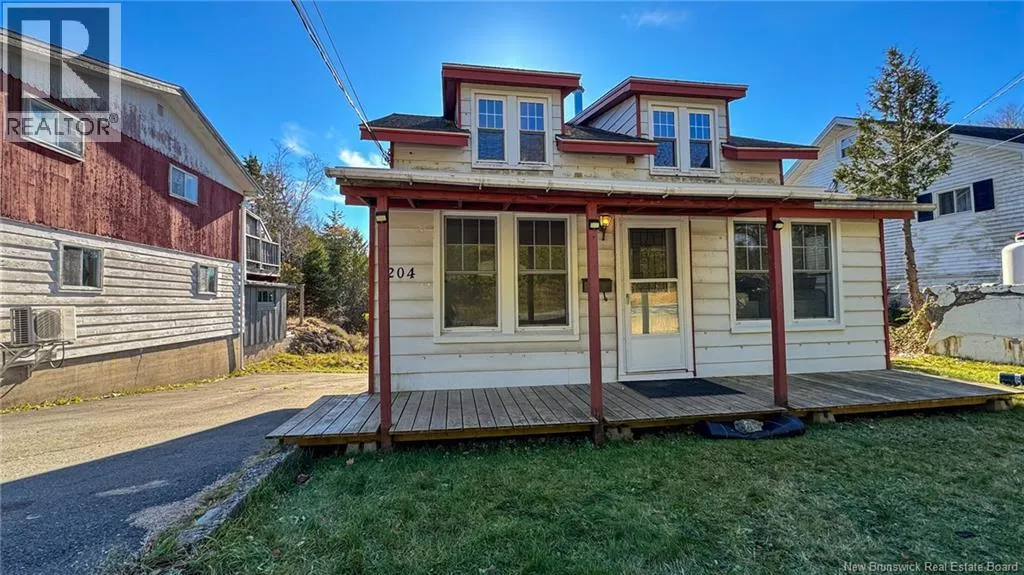 204 Highland Road, Saint John, New Brunswick E2K 1P9
