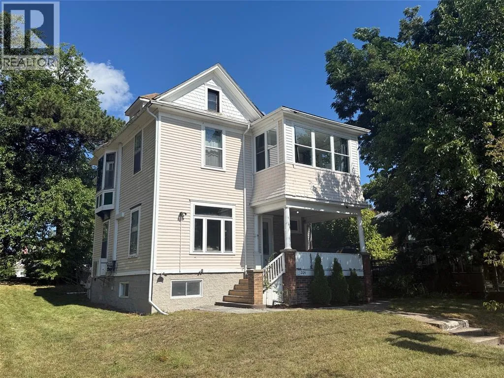 House for rent: 204 London Road, Sarnia, Ontario N7T 4V5