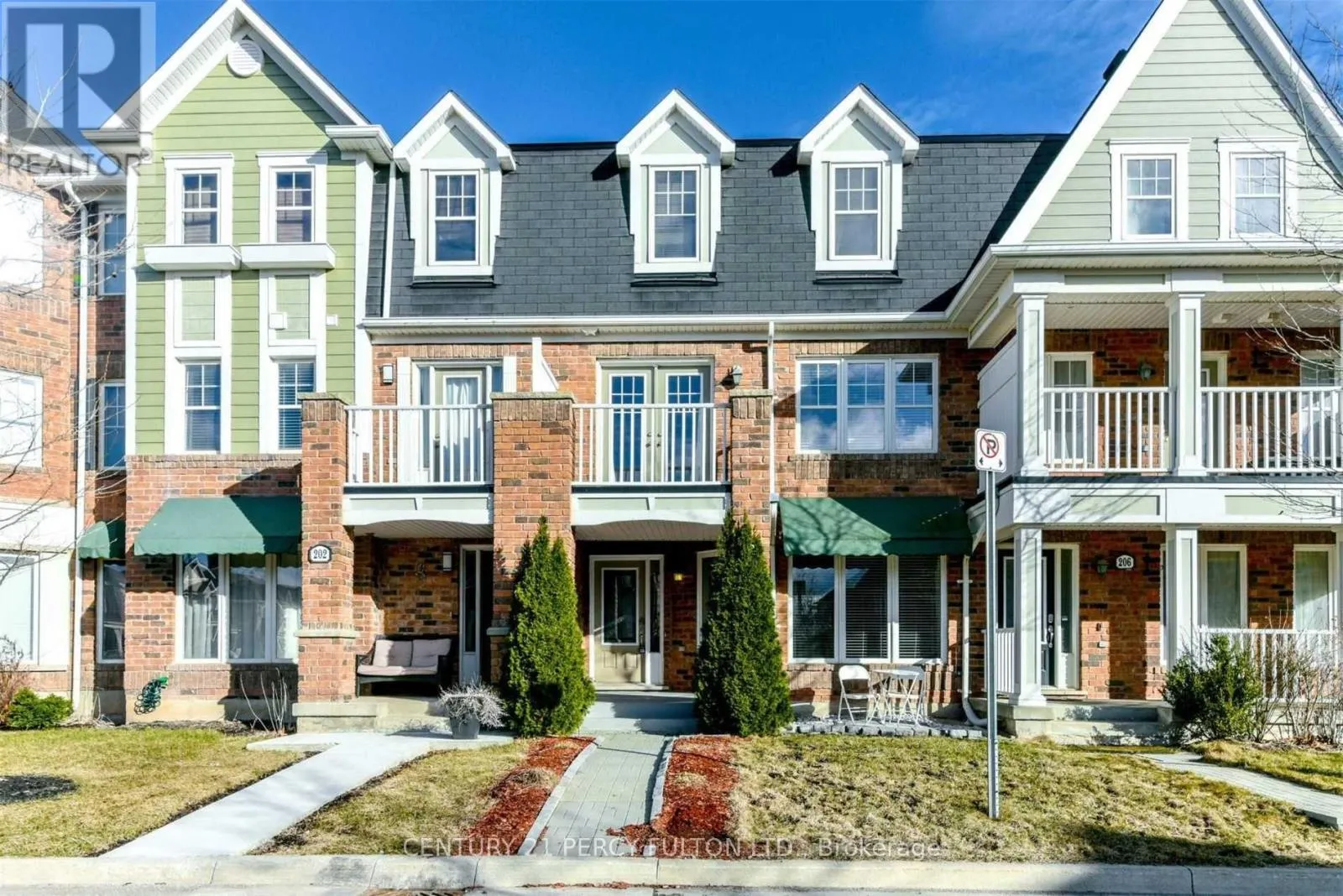 Row / Townhouse for rent: 204 Magurn Gate, Milton, Ontario L9T 7B4