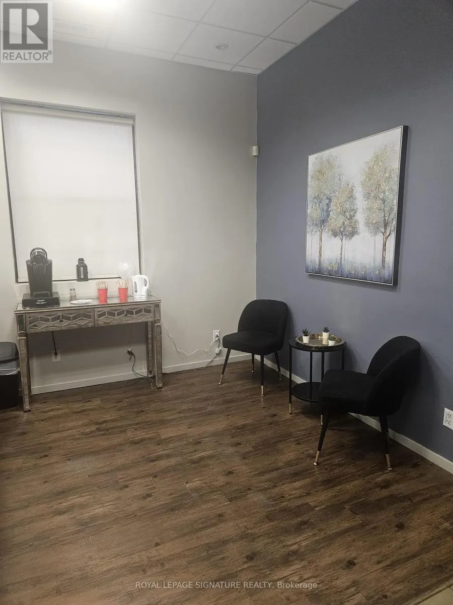 204 Pellatt Avenue S, Toronto, Ontario M9N 2P6