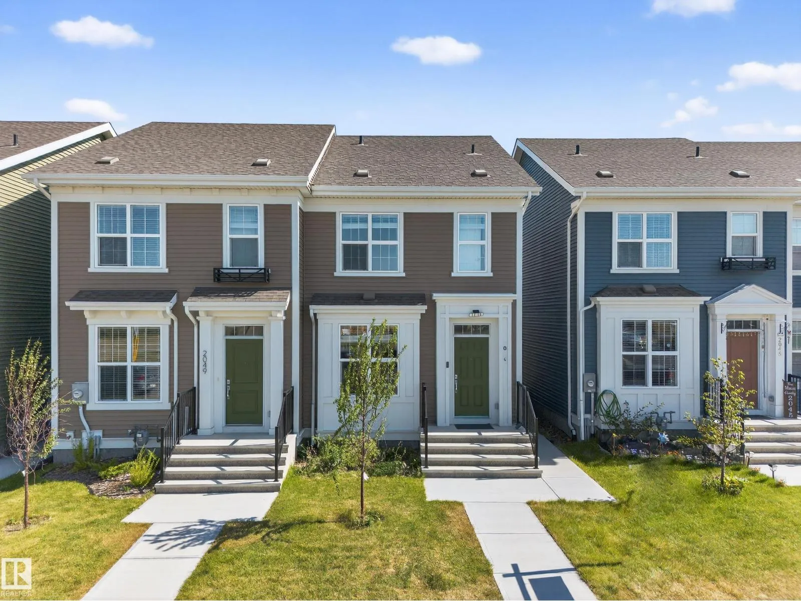 Duplex for rent: 2047 Maple Rd Nw, Edmonton, Alberta T6T 2T1