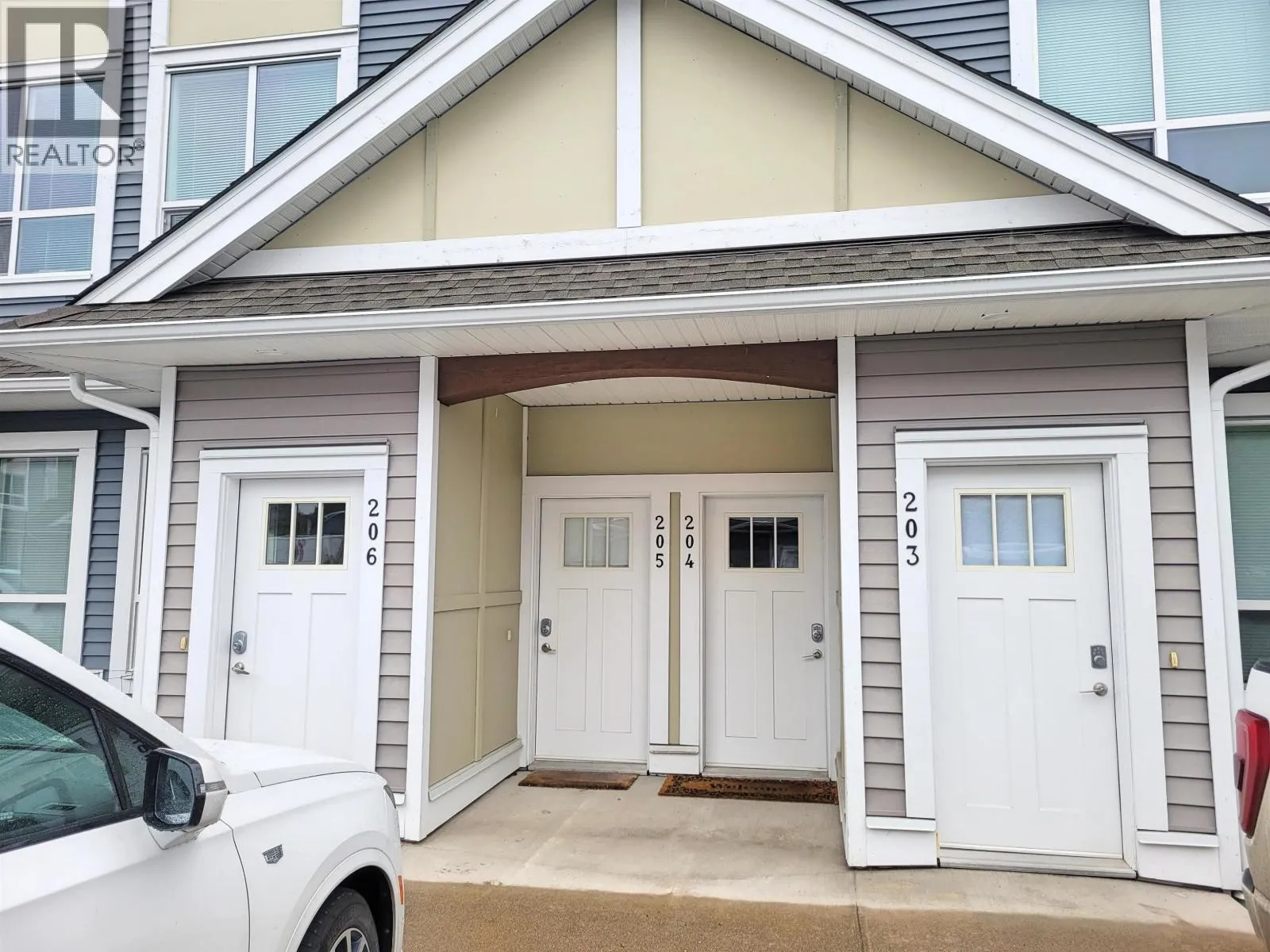 Apartment for rent: 205 110 Baxter Avenue, Kitimat, British Columbia V8C 2N9