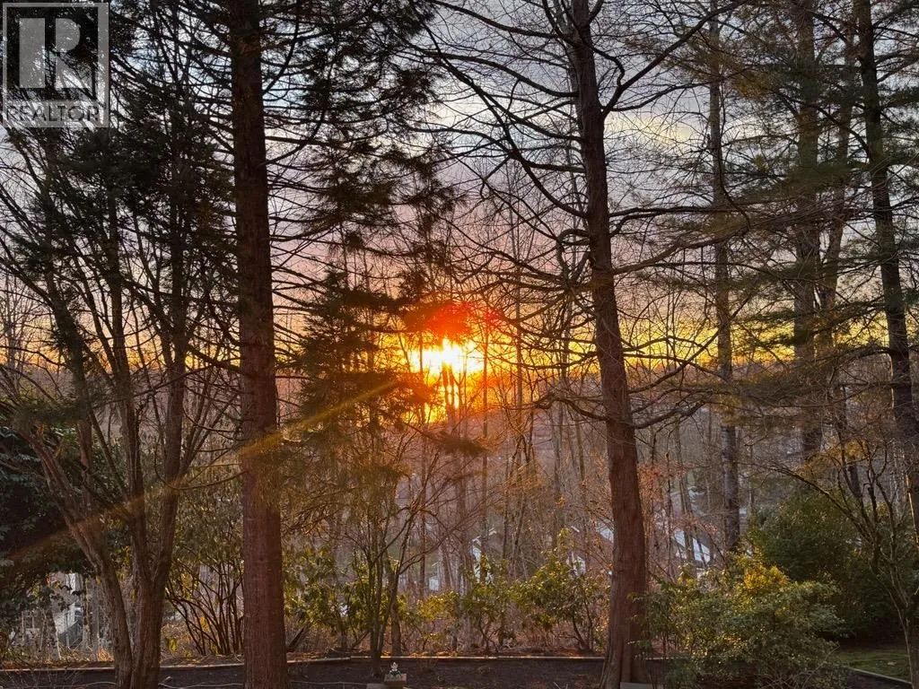 Apartment for rent: 205 11609 227 Street, Maple Ridge, British Columbia V2X 2L9