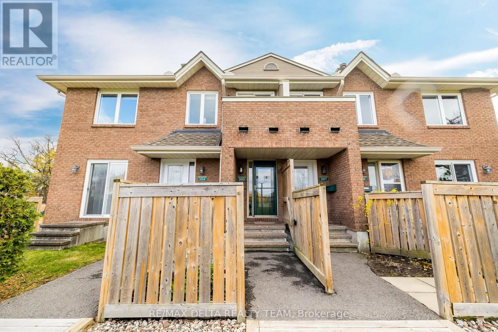 Row / Townhouse for rent: 205 - 1720 Marsala Crescent, Ottawa, Ontario K4A 2G8