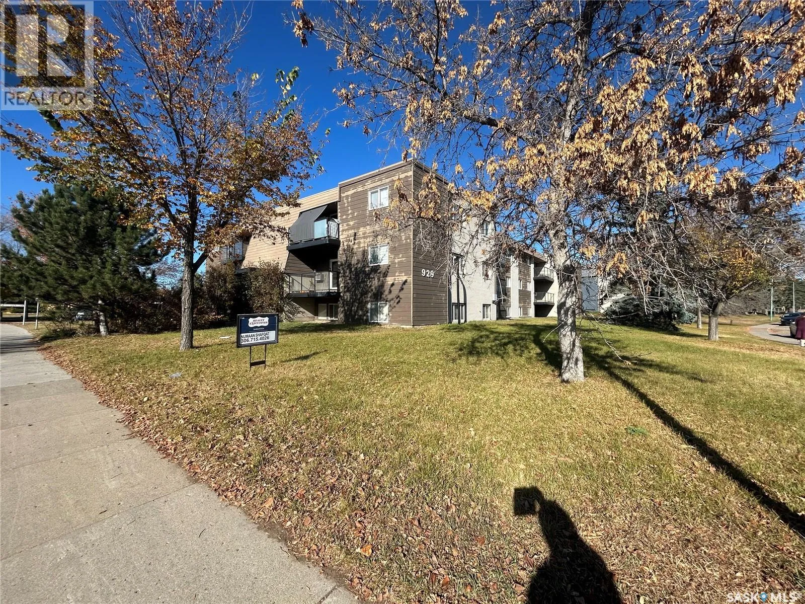 Apartment for rent: 205 929 Northumberland Avenue, Saskatoon, Saskatchewan S7L 3W8