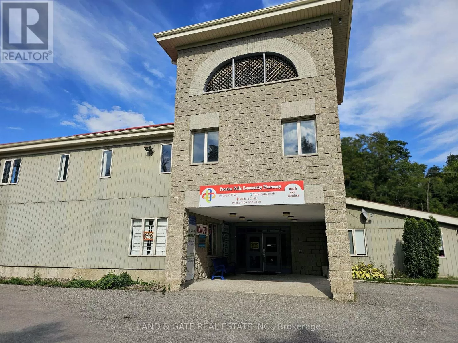 Offices for rent: 205 Francis Street E, Kawartha Lakes, Ontario K0M 1N0
