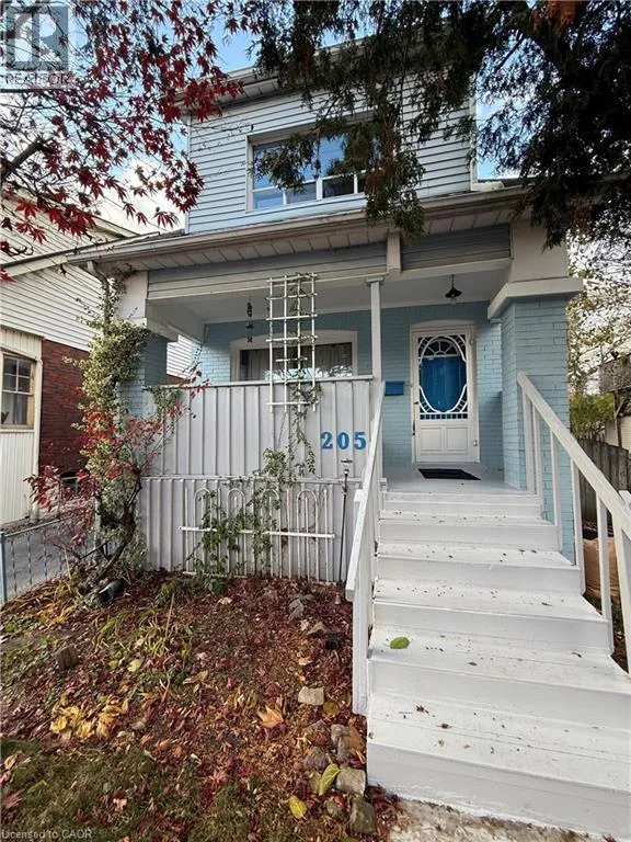 House for rent: 205 Locke Street N, Hamilton, Ontario L8R 3B1