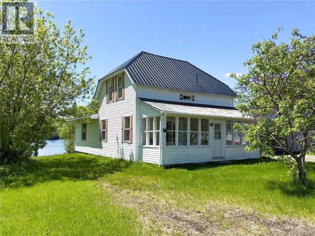 House for rent: 205 Upper Kent Road, Upper Kent, New Brunswick E7J 2E3