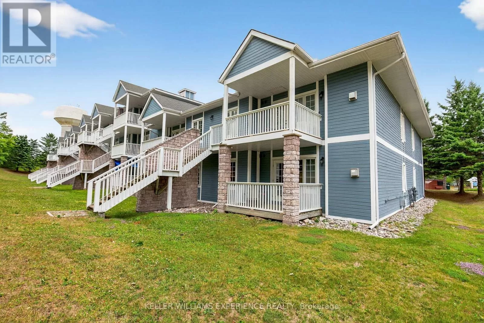 Apartment for rent: #2054/55 - 90 Highland Drive, Oro-Medonte, Ontario L0L 2L0