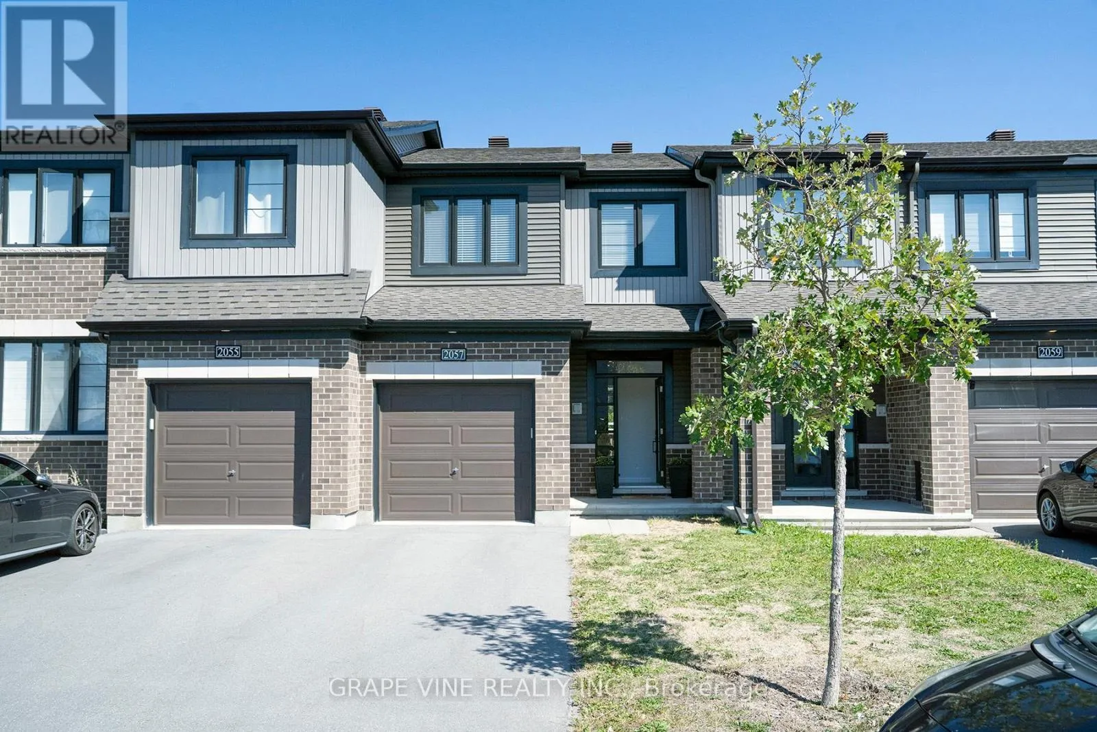 Row / Townhouse for rent: 2057 Caltra Crescent, Ottawa, Ontario K2J 6V4