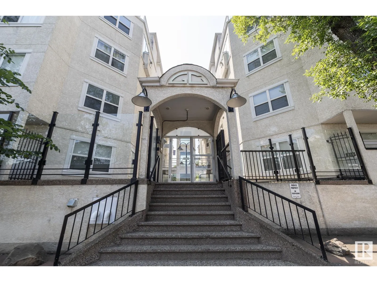 Apartment for rent: #206 10939 82 Av Nw, Edmonton, Alberta T6G 0S7