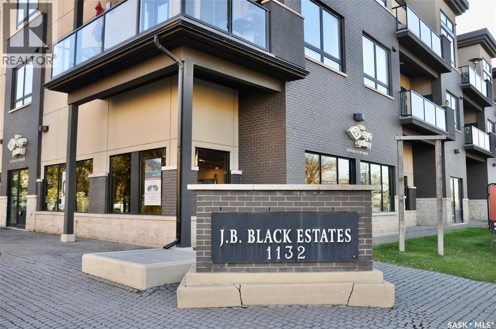 Apartment for rent: 206 1132 College Drive, Saskatoon, Saskatchewan S7N 0W2