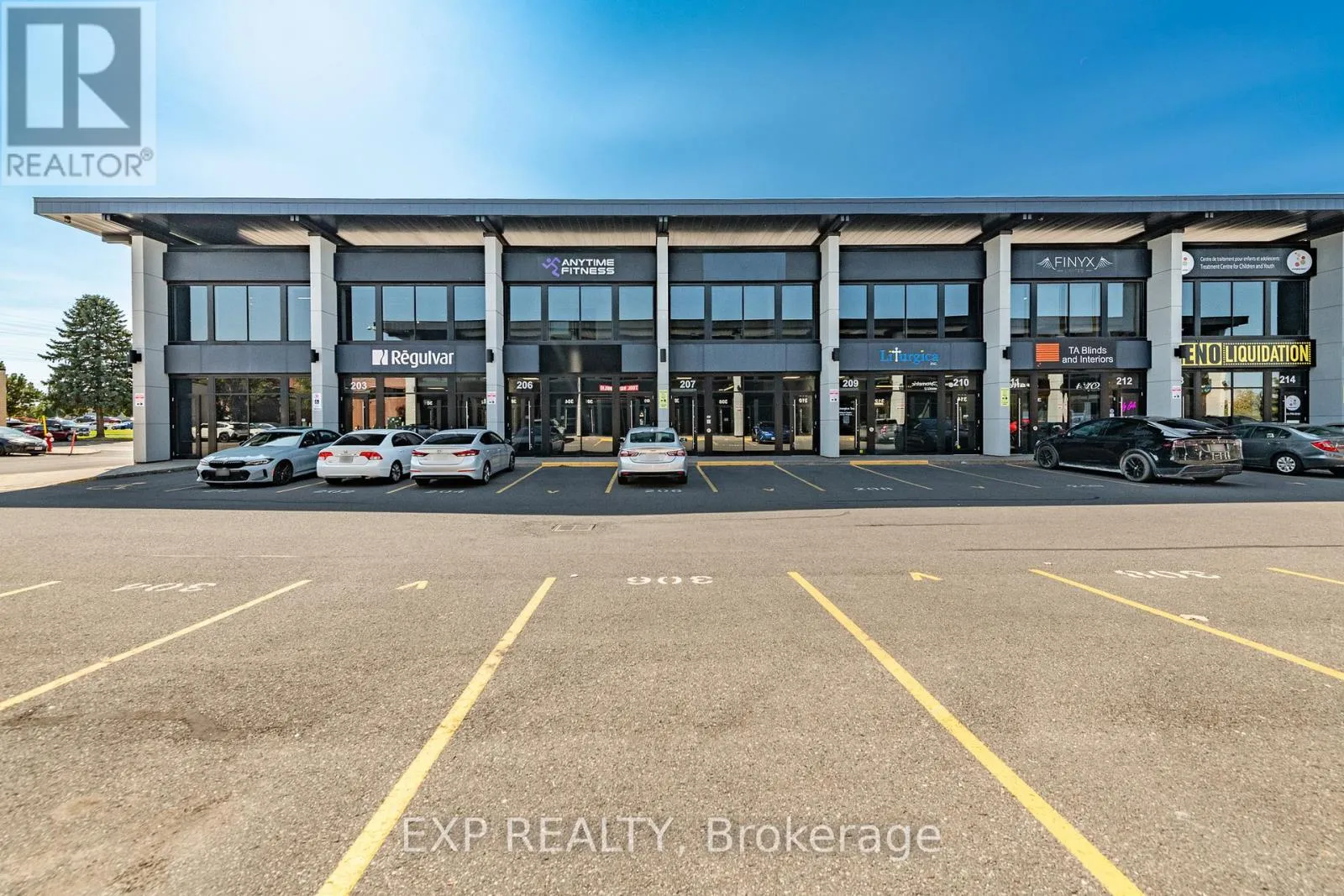 Offices for rent: 206 & 208 - 2310 St Laurent Boulevard, Ottawa, Ontario K1G 5H9