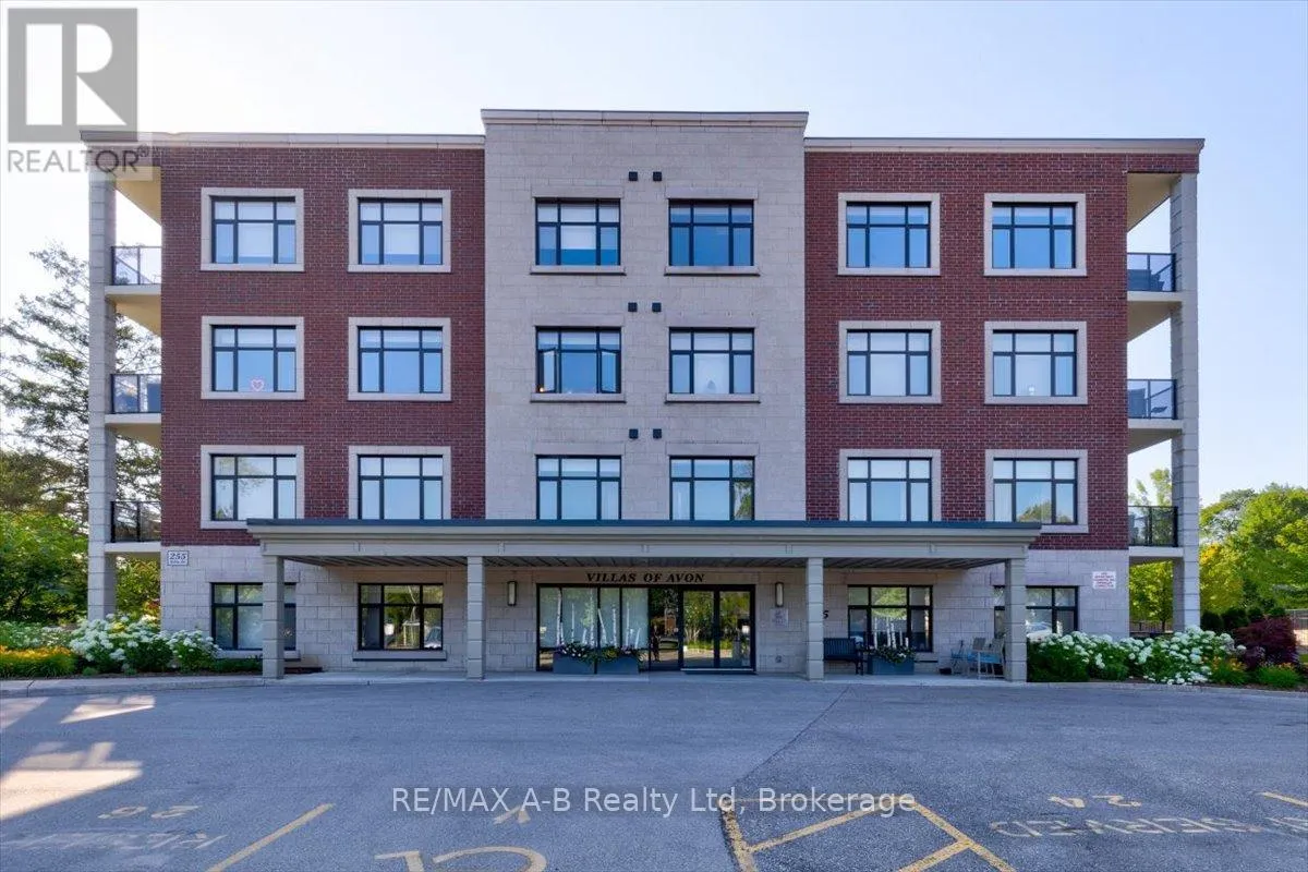 Apartment for rent: 206 - 255 John Street N, Stratford, Ontario N5A 0G7