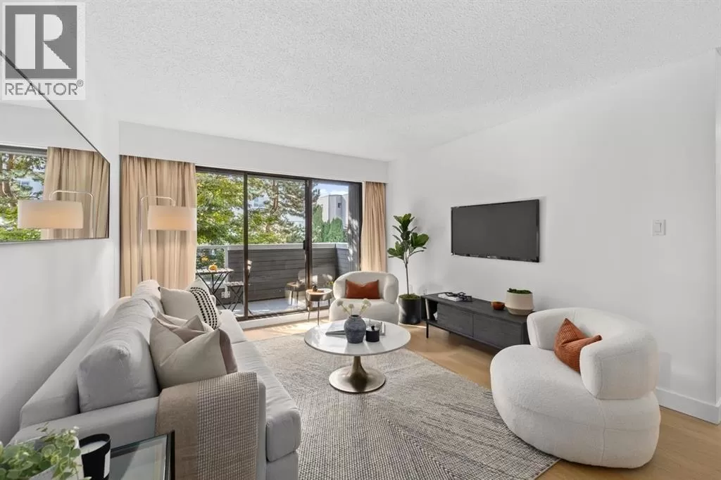 Apartment for rent: 206 2885 Spruce Street, Vancouver, British Columbia V6H 2R4