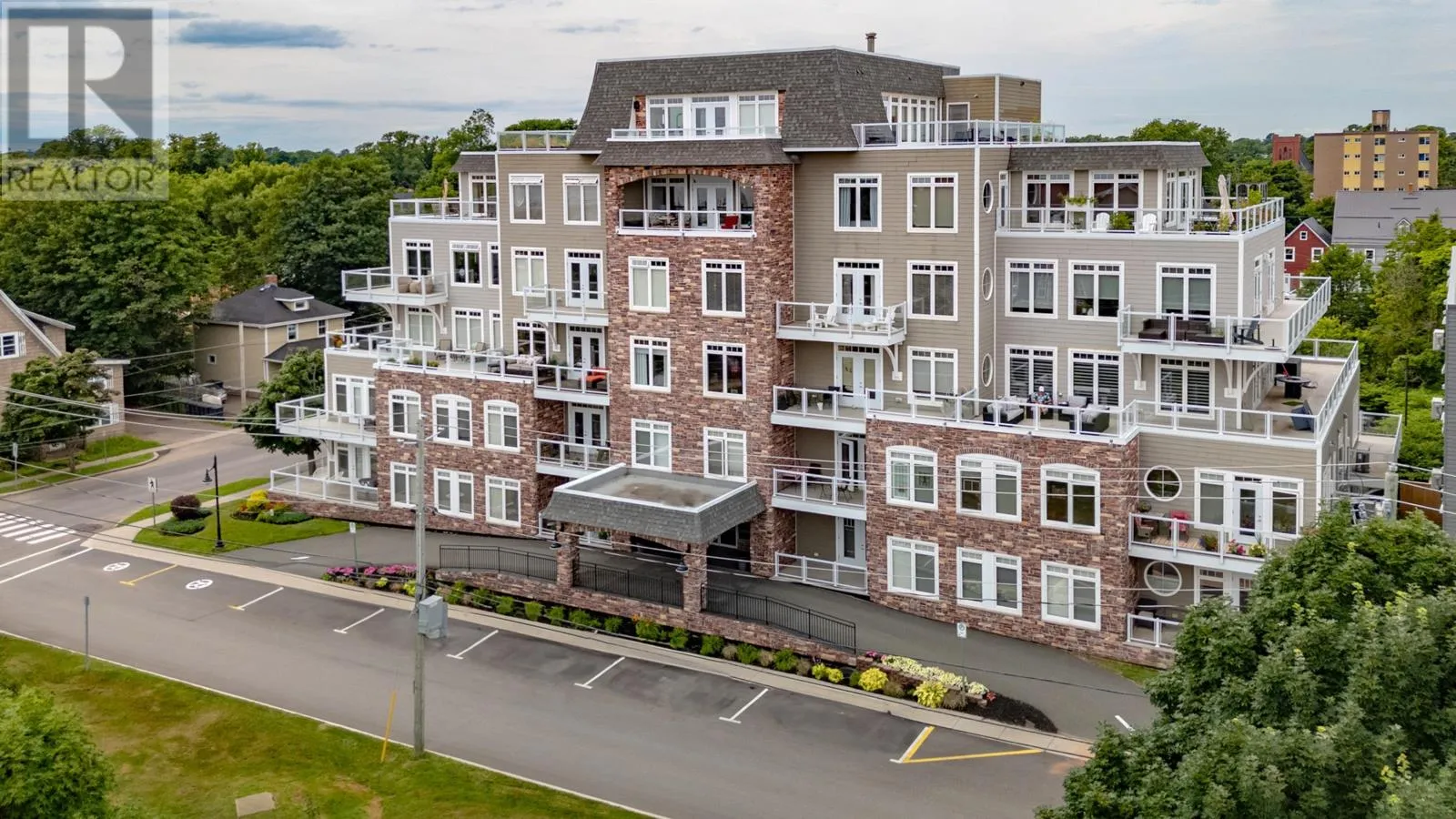 Apartment for rent: 206 41 Richmond Street, Charlottetown, Prince Edward Island C1A 1H6