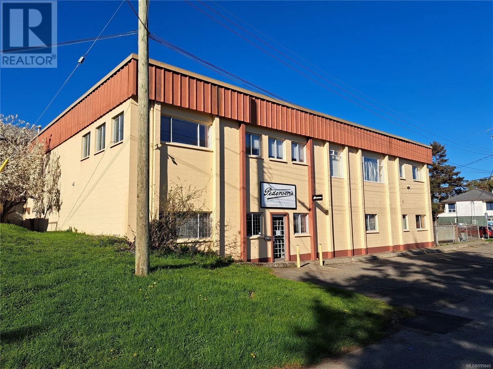 206 Mary St, Victoria, British Columbia V9A 3V9