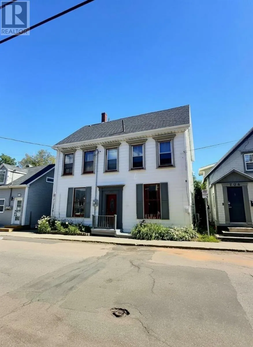 House for rent: 206 Sydney Street, Charlottetown, Prince Edward Island C1A 1G8