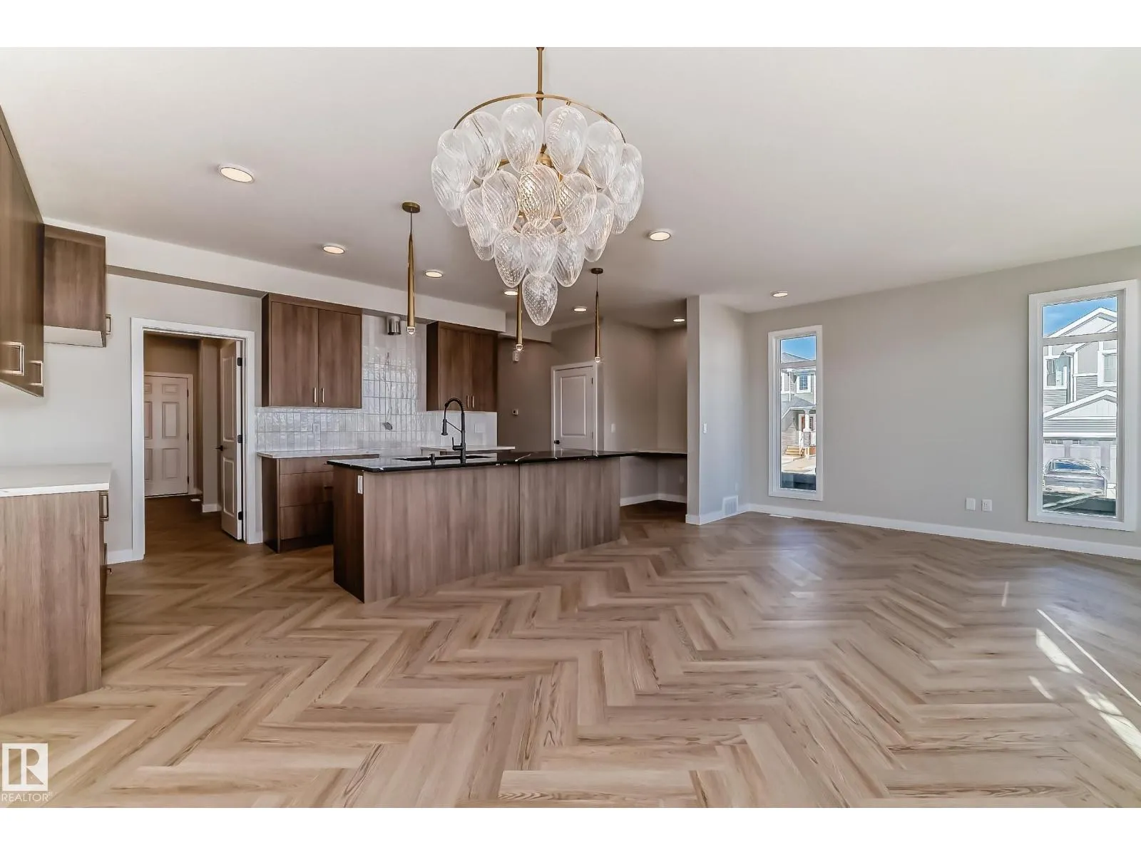 House for rent: 20612 43 Av Nw, Edmonton, Alberta T6M 3E3