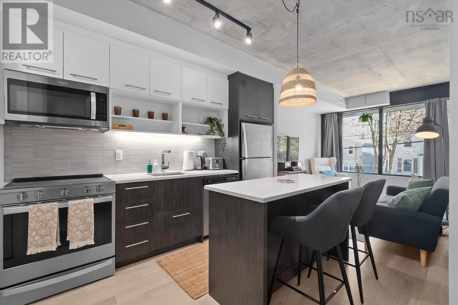 Apartment for rent: 207 1048 Wellington St, Halifax, Nova Scotia B3H 0C2