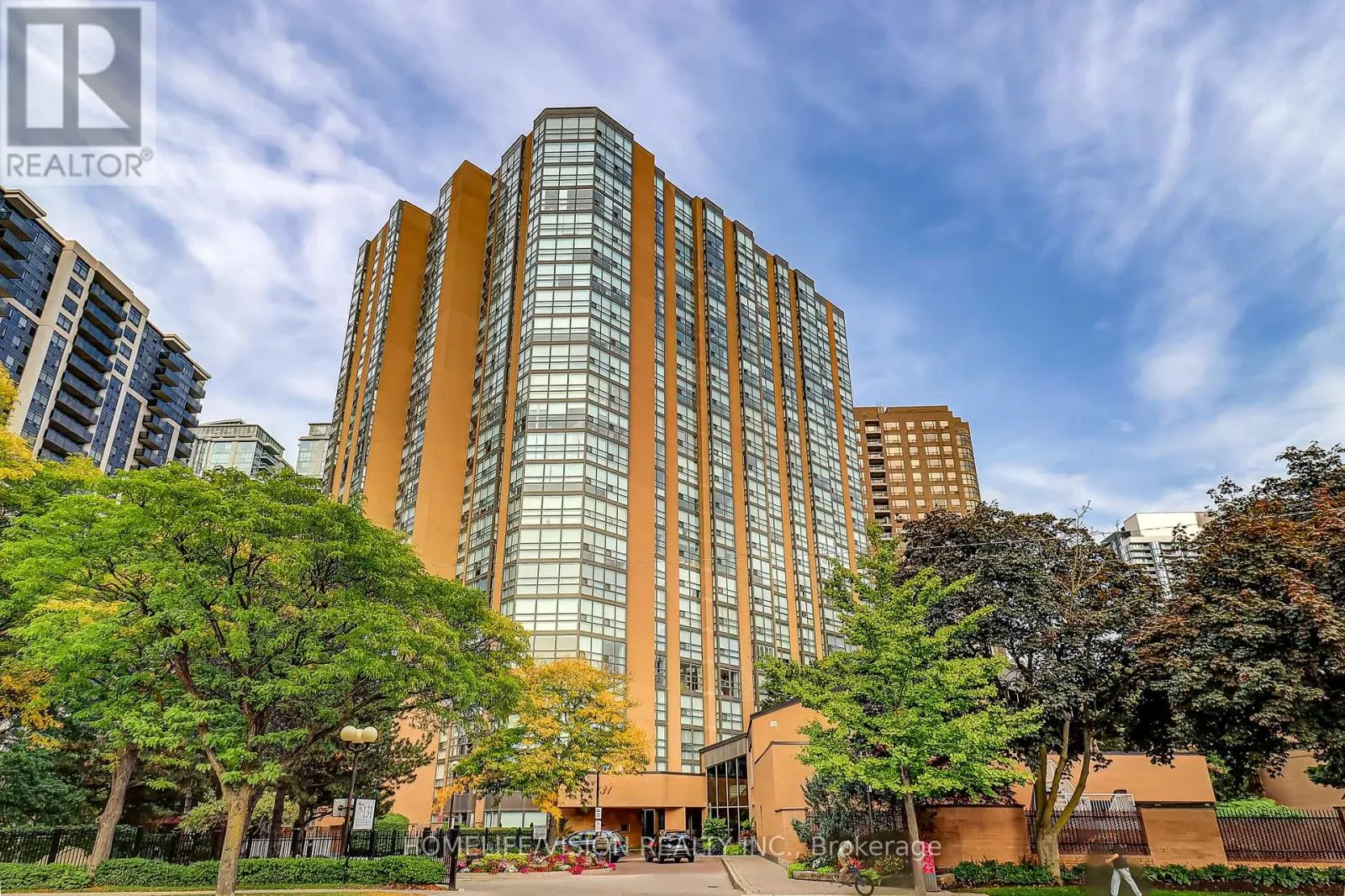 Apartment for rent: 207 - 131 Beecroft Road, Toronto, Ontario M2N 6G9