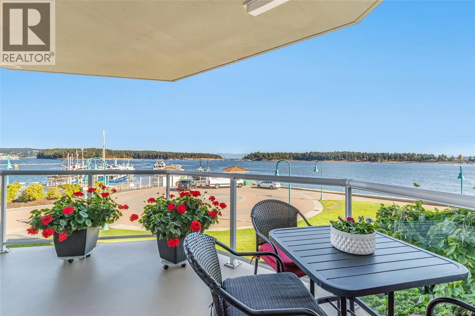 Apartment for rent: 207 150 Promenade Dr, Nanaimo, British Columbia V9R 6M6