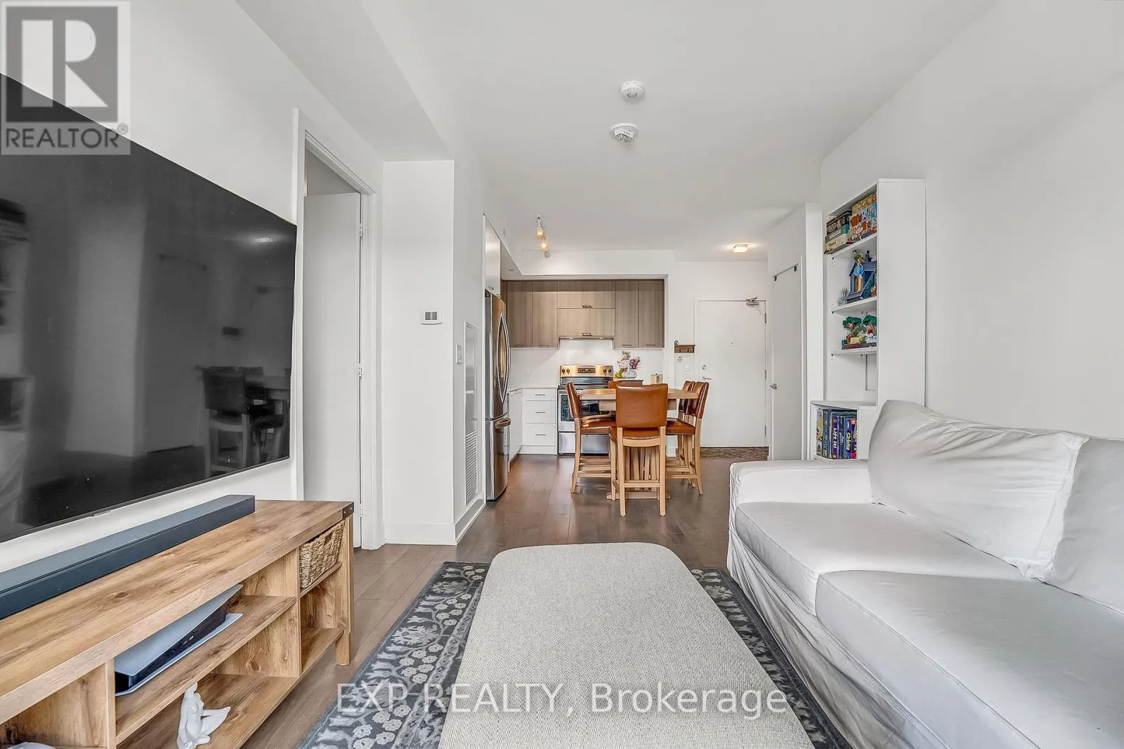 Apartment for rent: 207 - 180 Veterans Drive, Brampton, Ontario L7A 5G7