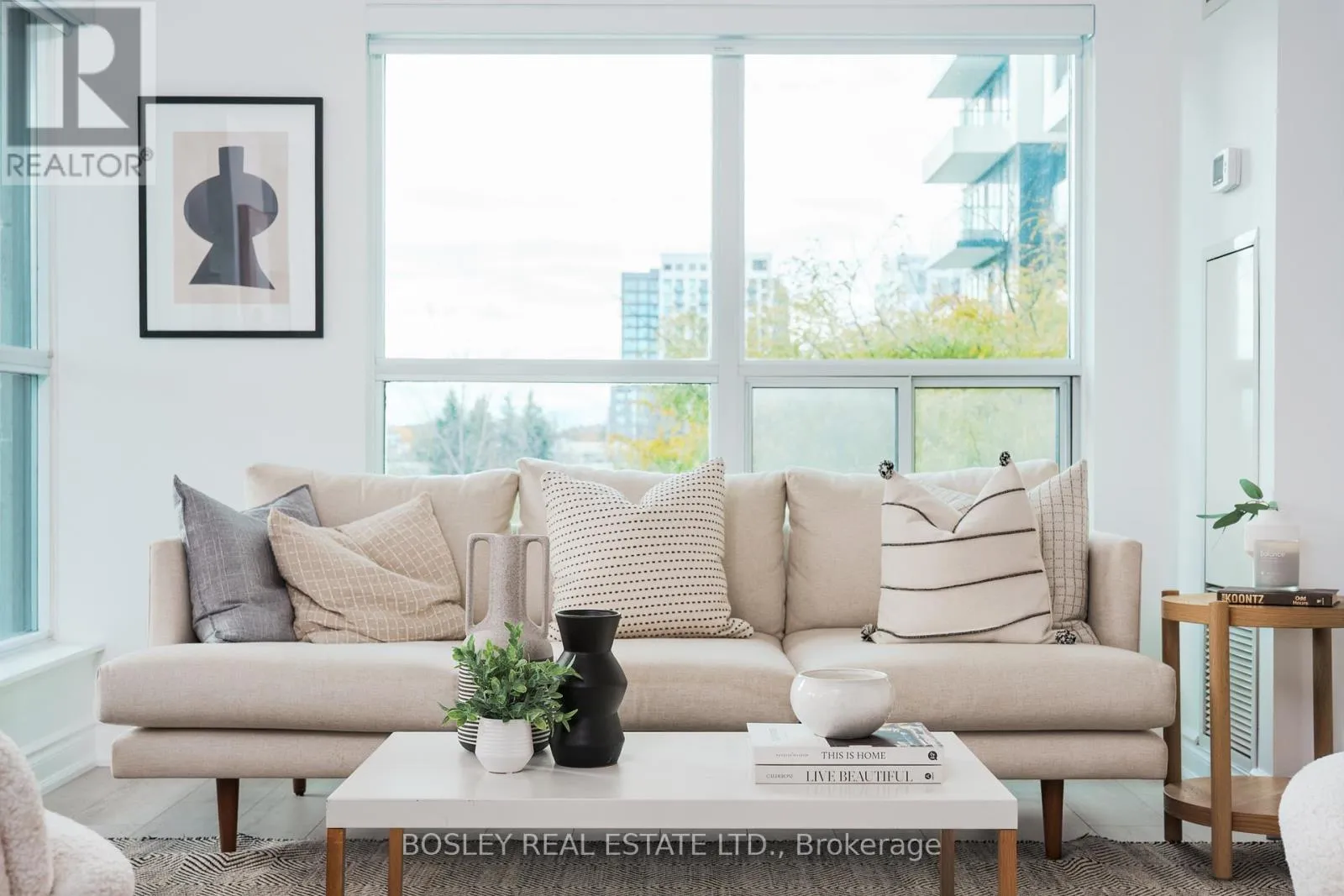 Apartment for rent: 207 - 185 Oneida Crescent, Richmond Hill, Ontario L4B 0B1