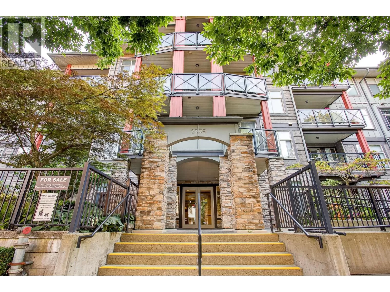 Apartment for rent: 207 2336 Whyte Avenue, Port Coquitlam, British Columbia V3C 0A7