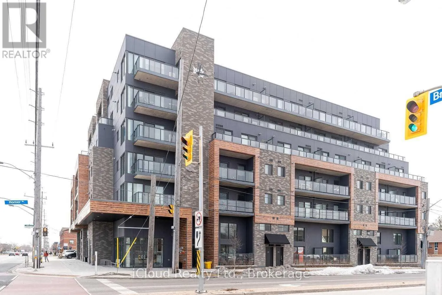 Apartment for rent: 207 - 408 Brown's Line E, Toronto, Ontario M8W 3T8