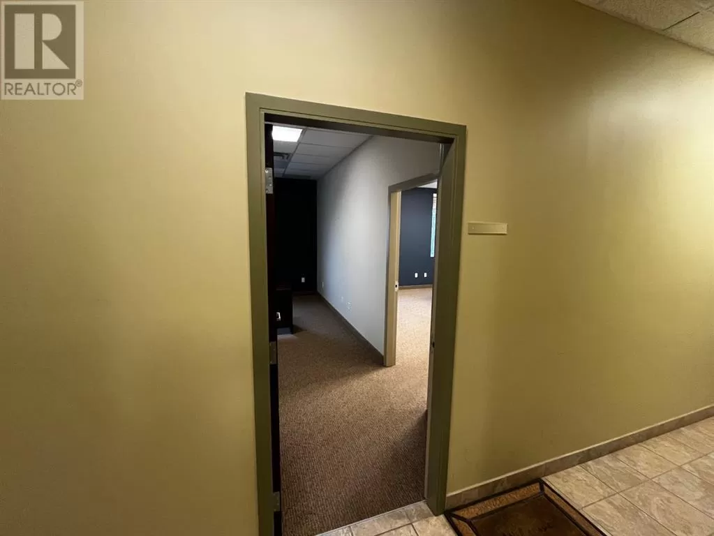 Commercial Mix for rent: 207, 5208 46 Avenue, Vermilion, Alberta T9X 1X8