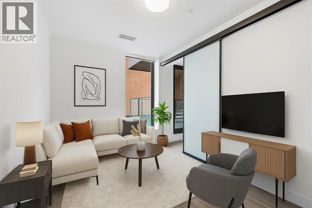 Apartment for rent: 207, 730 2 Avenue Sw, Calgary, Alberta T2P 1R8