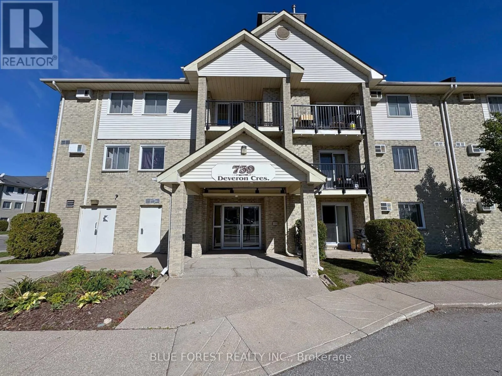 Apartment for rent: 207 - 739 Deveron Crescent, London South, Ontario N5Z 4Y1