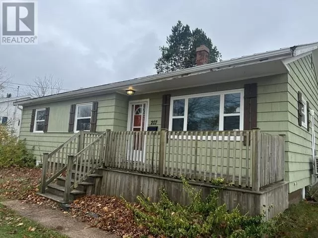 House for rent: 207 Belvedere Avenue, Charlottetown, Prince Edward Island C1A 2Z2