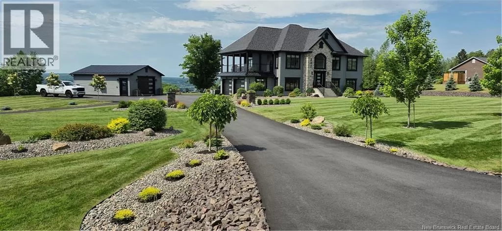 House for rent: 207 Carlisle Road, Douglas, New Brunswick E3G 7M9