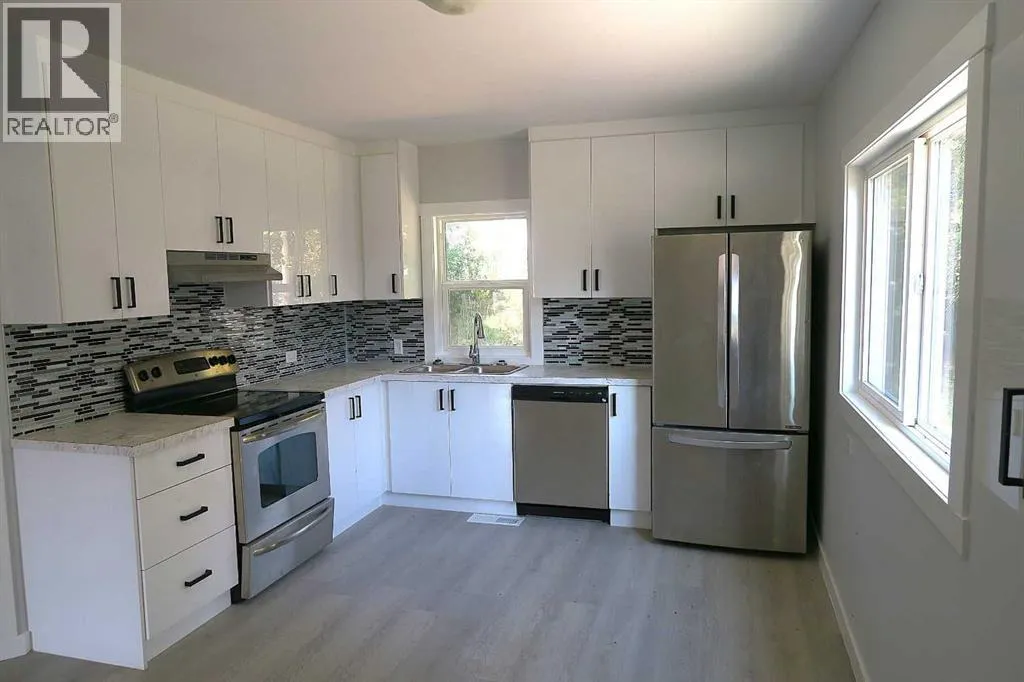 House for rent: 207 Centre Street, Lomond, Alberta T0L 1G0