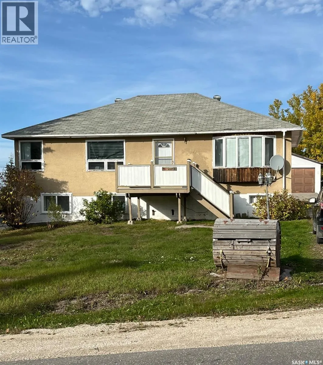 House for rent: 207 Green Street, Creighton, Saskatchewan S0P 0A0