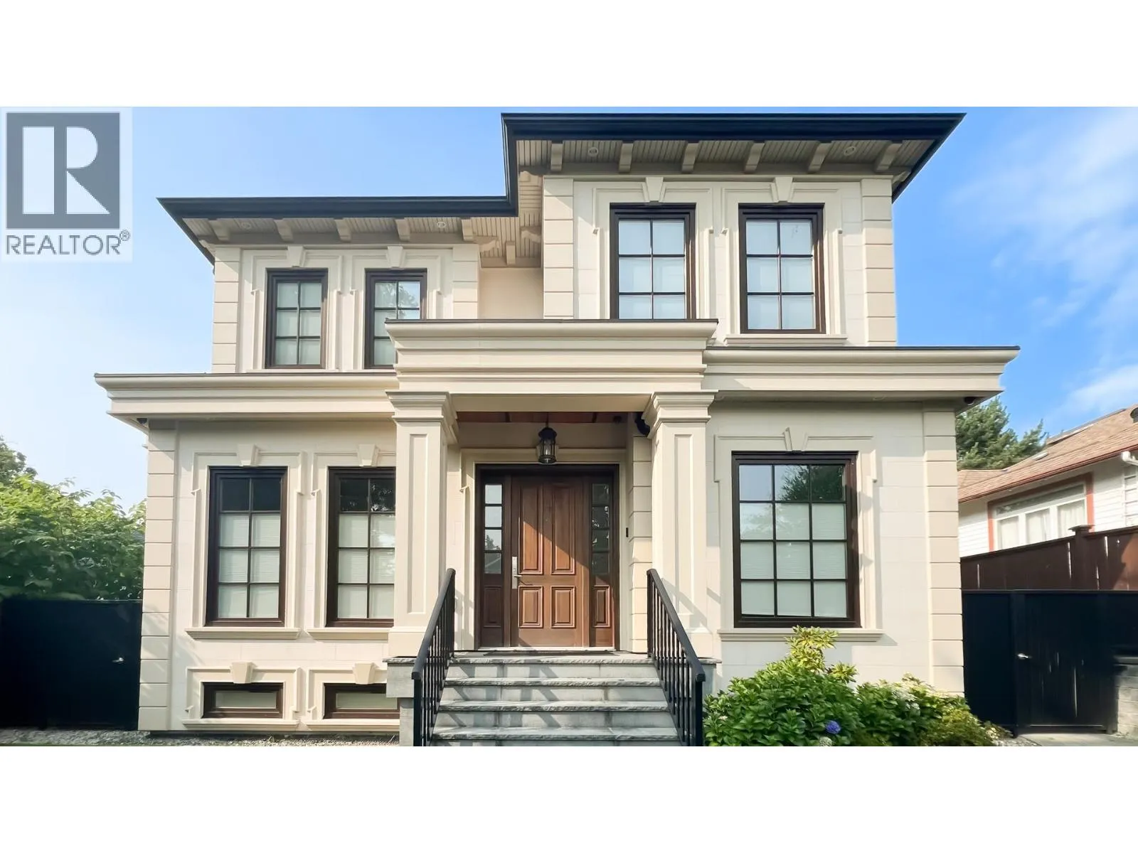 House for rent: 2071 W 36th Avenue, Vancouver, British Columbia V6M 1L1