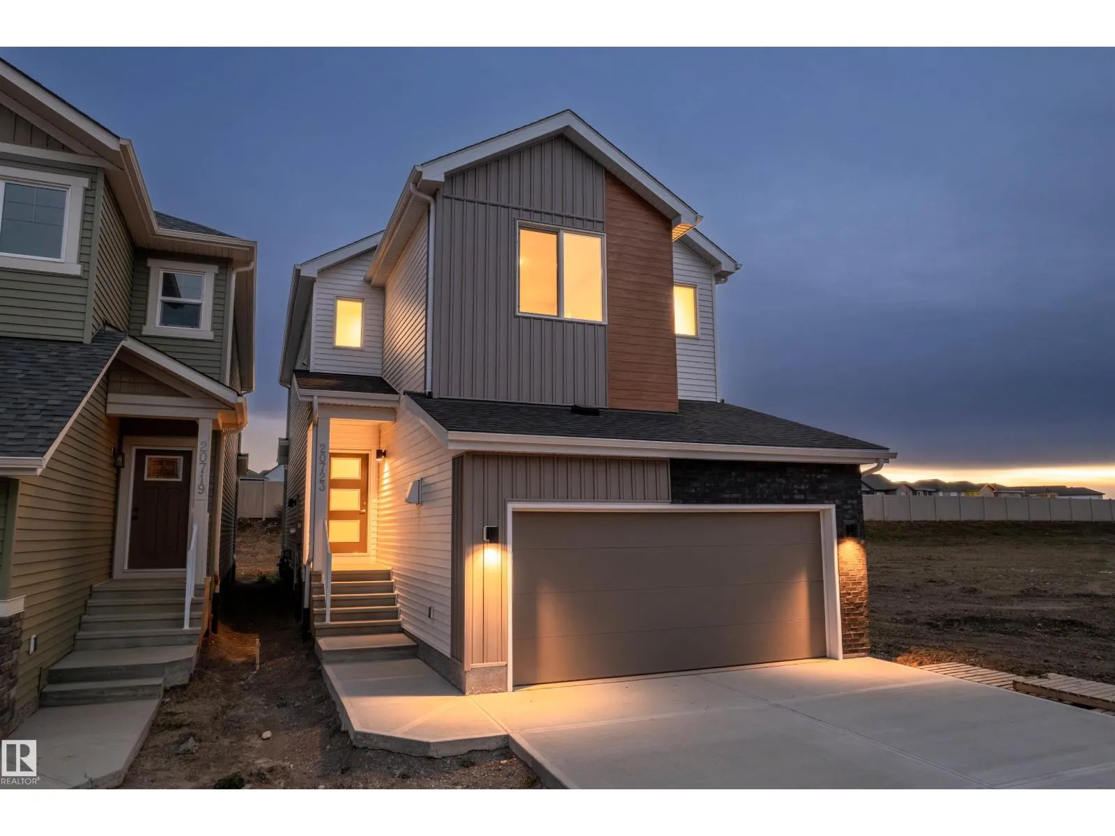 House for rent: 20723 24 Av Nw, Edmonton, Alberta T6M 2C4