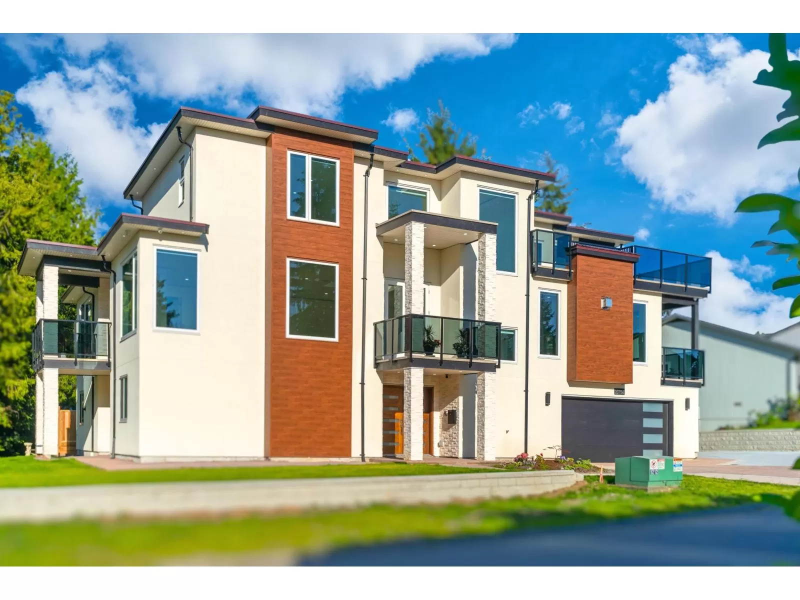 House for rent: 20754 48 Avenue, Langley, British Columbia V3A 3L8