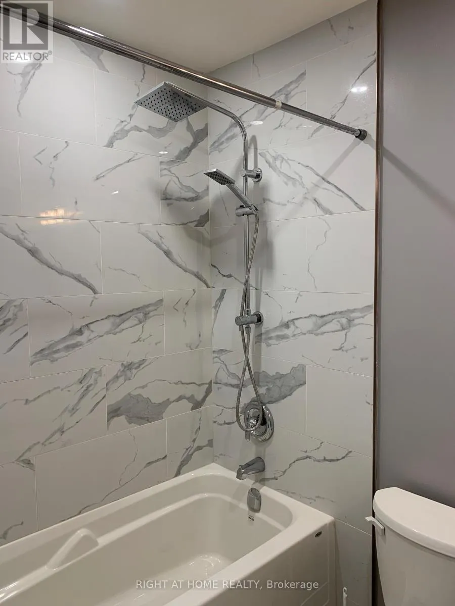 Apartment for rent: 208 - 100 Dundalk Drive, Toronto, Ontario M1P 4V2