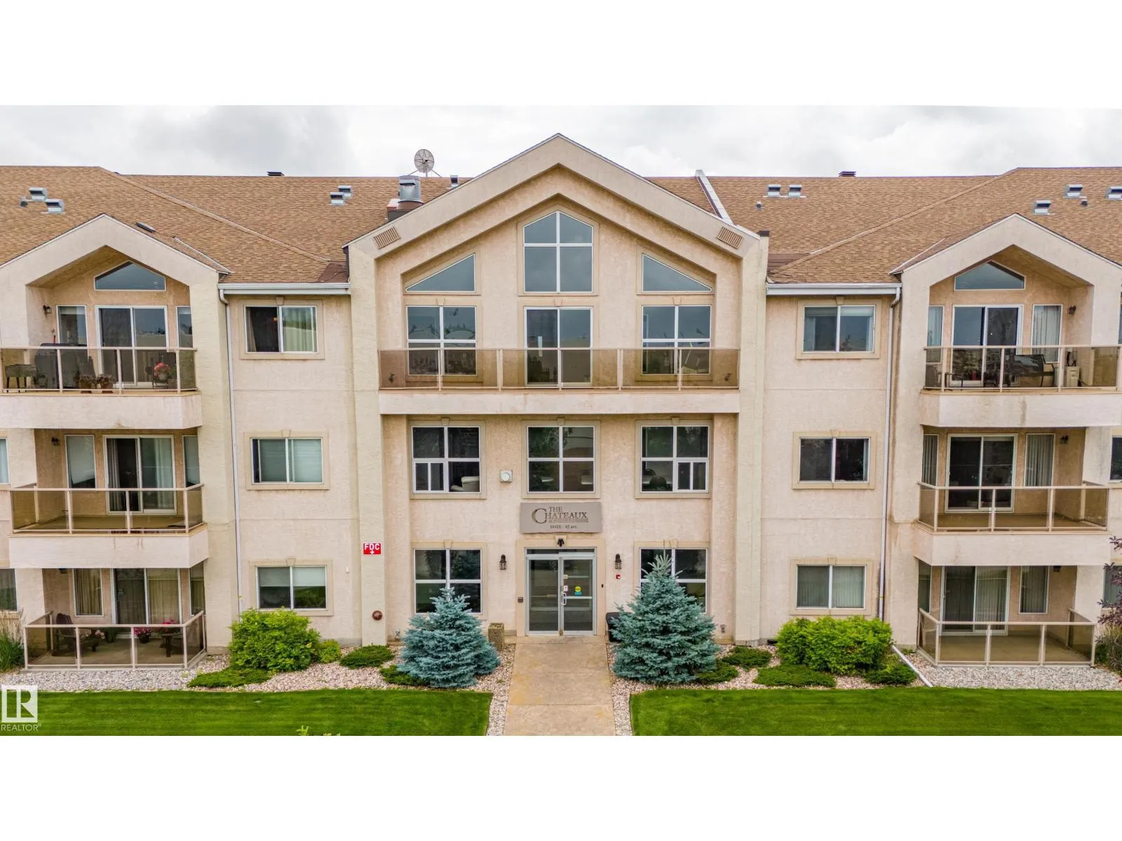 Apartment for rent: #208 10421 42 Av Nw, Edmonton, Alberta T6J 7C8