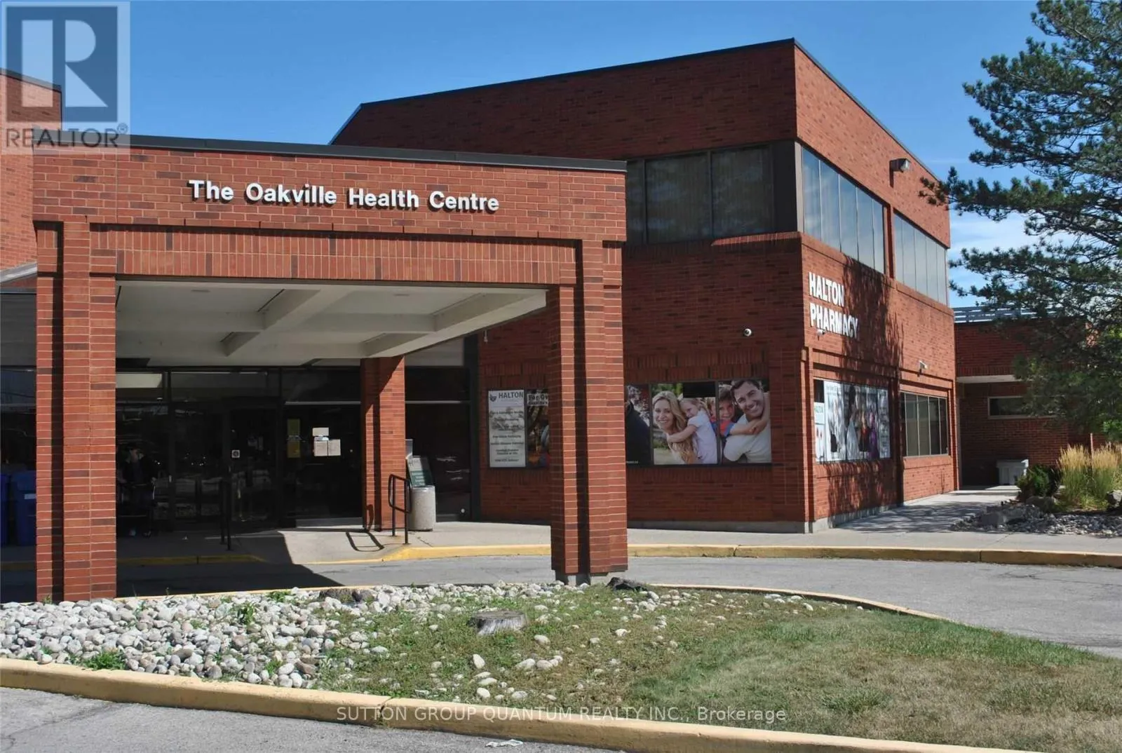 Offices for rent: 208 - 1060 Speers Road, Oakville, Ontario L6L 2X4