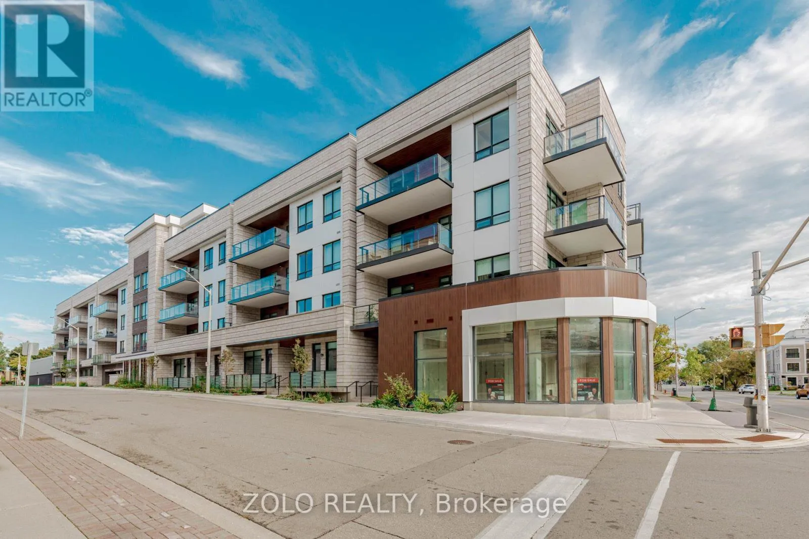 Apartment for rent: 208 - 123 Maurice Drive, Oakville, Ontario L6K 2W6