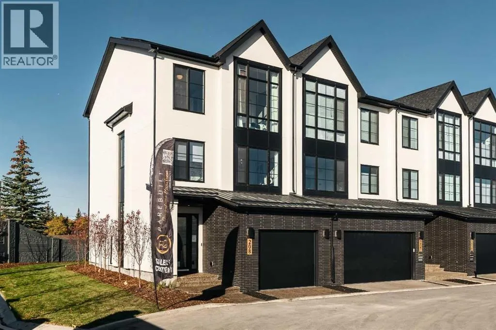 Row / Townhouse for rent: 208, 1700 73 Street Sw, Calgary, Alberta T3H 4T2