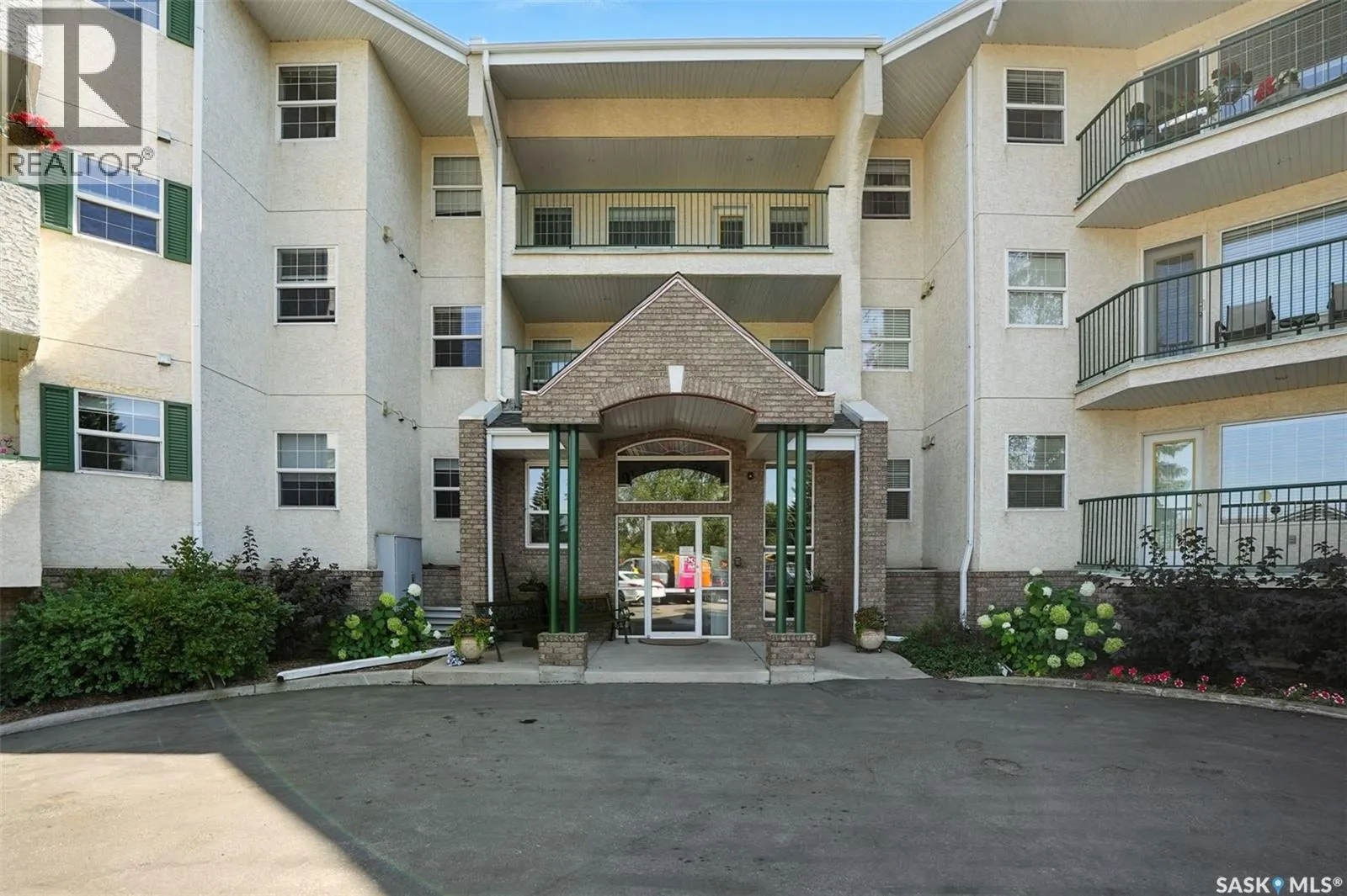 Apartment for rent: 208 1735 Mckercher Drive, Saskatoon, Saskatchewan S7H 5N6